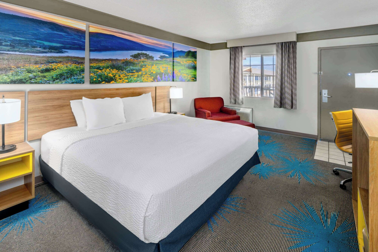 Bedroom 3, Days Inn by Wyndham Delta CO, Delta