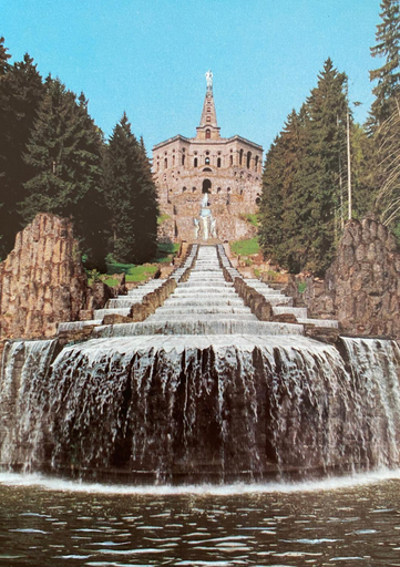 Exterior 8