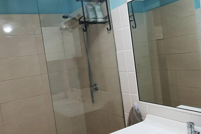 Others 2, Entire Guest Suite - beach is 1 and half km - Pets Welcome, Gold Coast