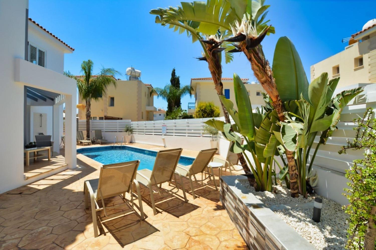 Sport & Beauty 2, Lindos Villa Ekaterina