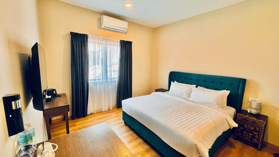 Bedroom 6