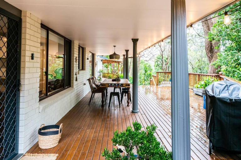 Exterior & Views 5, Woodlands Seaside - An Avoca Beach Retreat with Separate Studio, Gosford - East
