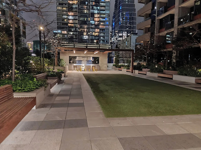 Exterior & Views, ReadySet Apartments at Manhattan, Melbourne