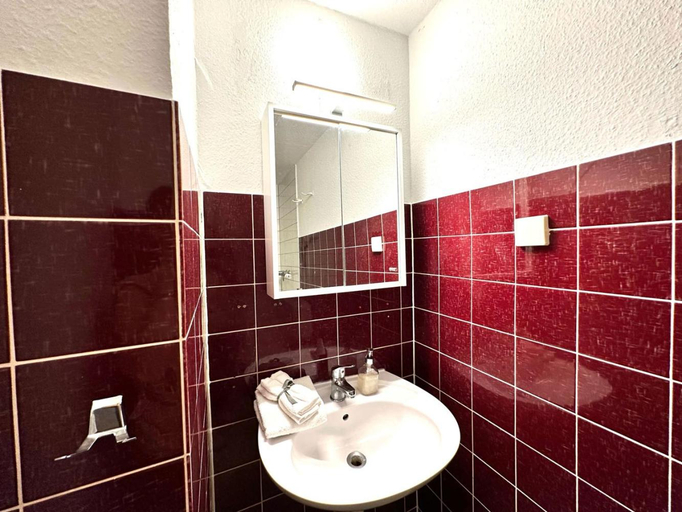 Bathroom 3, Spacious & Cozy Apartments, Krefeld