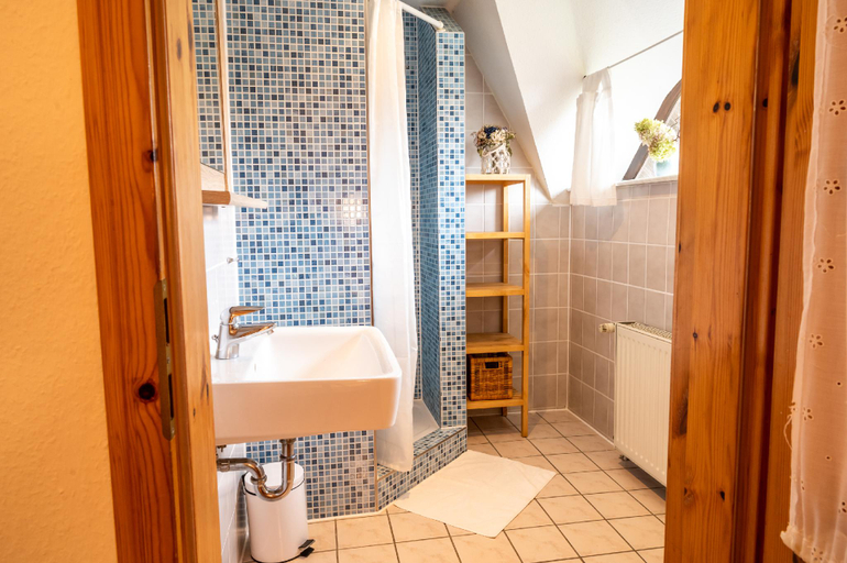 Bathroom 3, Ferienwohnung Boddenbrise, Vorpommern-Rügen