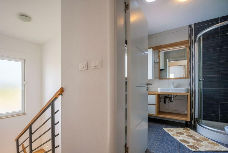 Interior 3, Villa Dvor Comfortable Holiday Residence, Vodnjan
