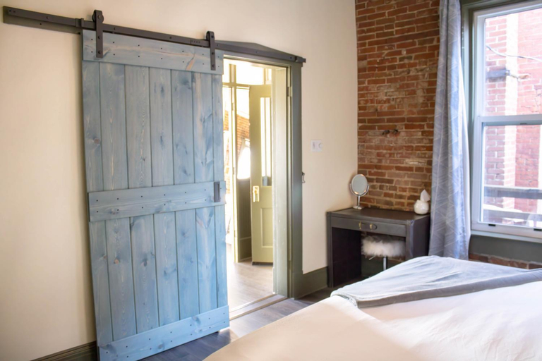 Bedroom 2, The Historic Bricks on Main, Saint Charles