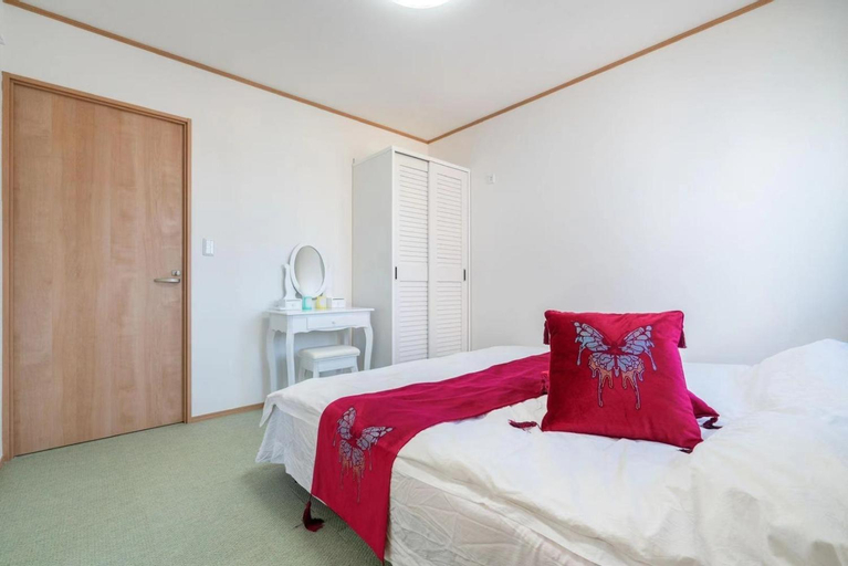 Bedroom 17