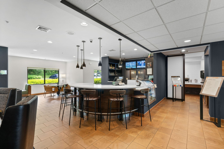 Food & Drinks 4, Courtyard by Marriott Burlington Williston, Chittenden