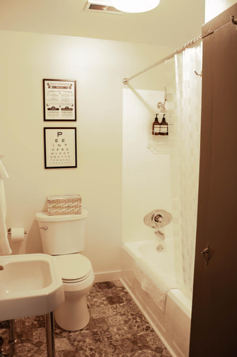 Bedroom 3, The Historic Bricks on Main, Saint Charles