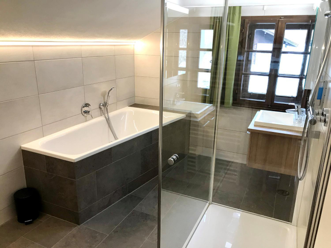 Bathroom, Hotel Sonne, Bludenz