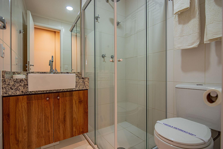 Bathroom 19