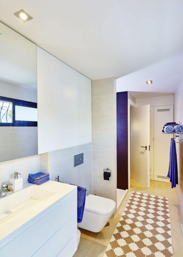 Bathroom, Luxurious Ocean Front Holiday Home, Las Palmas