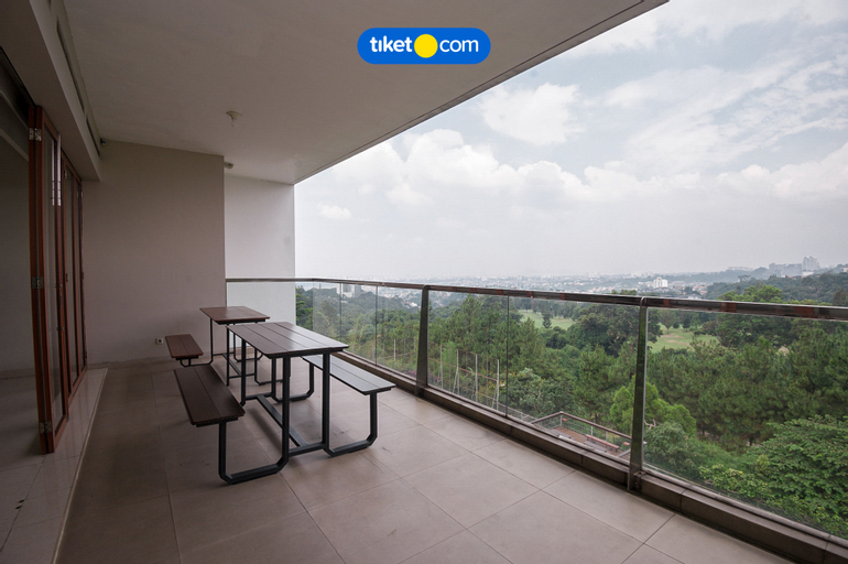 Exterior & Views 15
