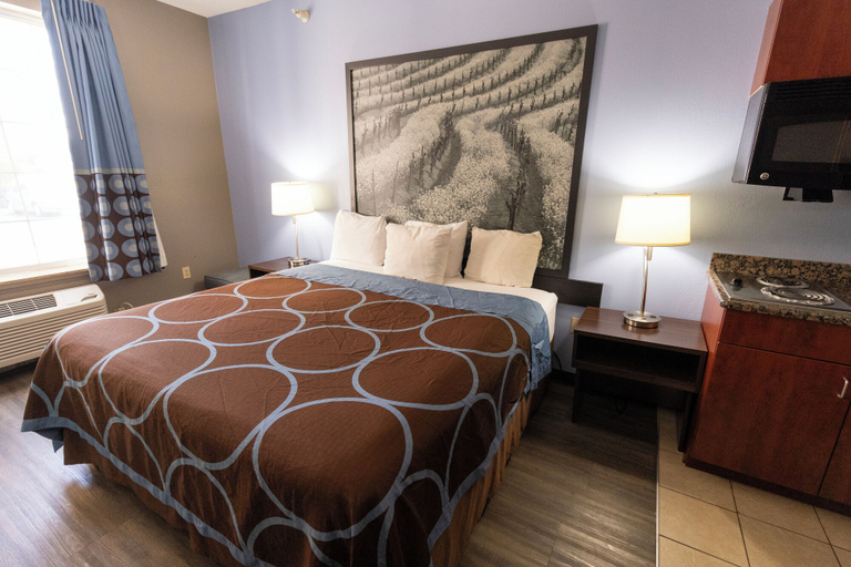 Bedroom 3, Super 8 by Wyndham Smithfield/Selma, Johnston