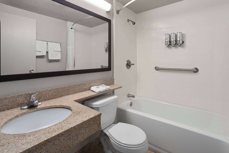 Bathroom 4, Days Inn by Wyndham Ann Arbor, Washtenaw