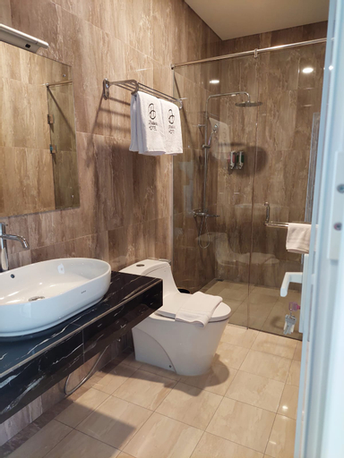 Bathroom 3
