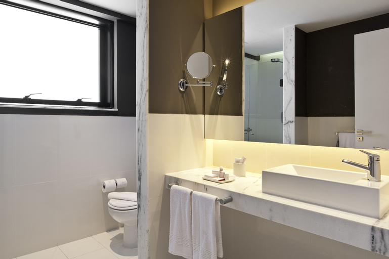 Bathroom 17