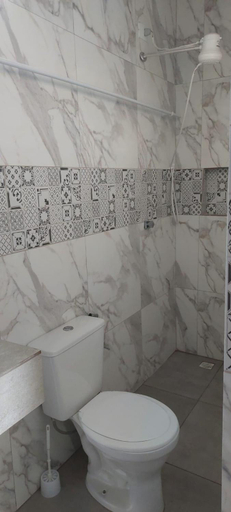 Bathroom 5, Hospedagem Central Eu Amo Piri, Pirenópolis