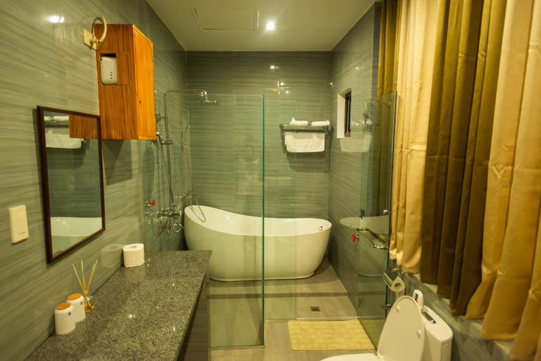 Bathroom 2, Raim Hotel, Pagadian City