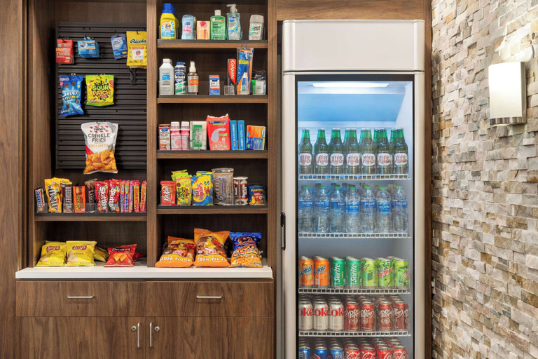 Food & Drinks 5, Baymont by Wyndham Georgetown/Lexington North, Scott