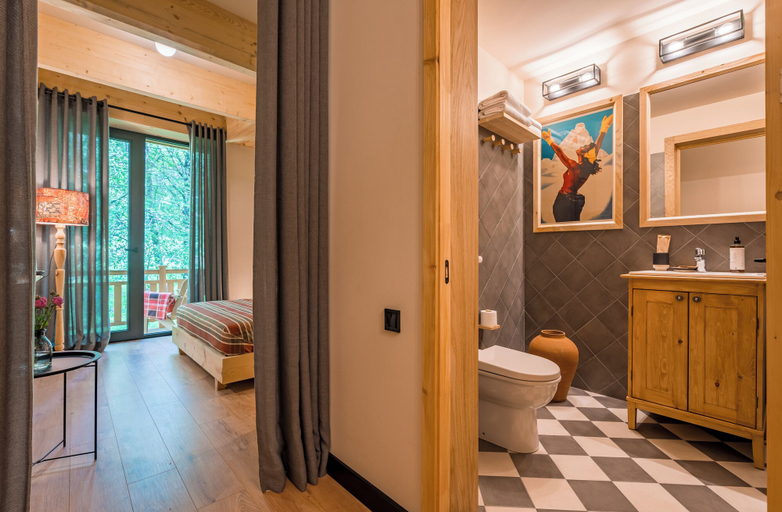 Bathroom 3, 174o Boutique hotel, Kazbegi