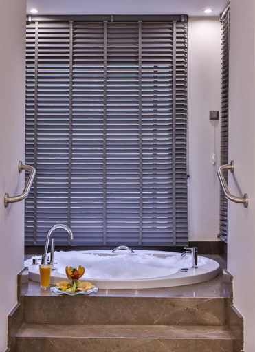 Bathroom 4