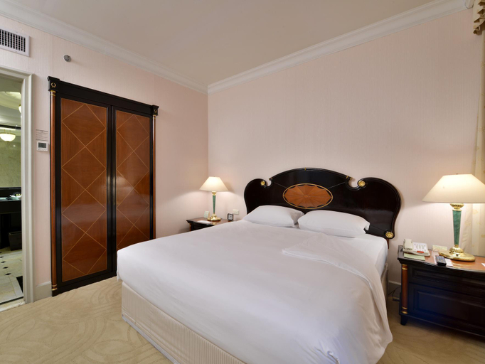 Bedroom 17