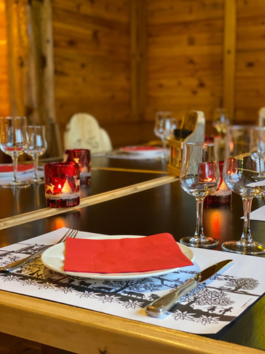 Food & Drinks 3, Colorado Riders Chalet, Sierre