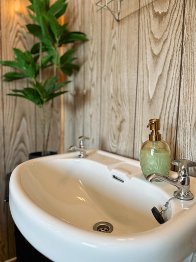 Bathroom 3, Svingen Guesthouse - Panoramic Fjord Views in Flam, Aurland