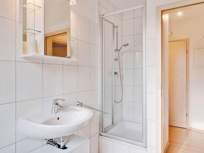 Bathroom 3, Getaway Near the Baltic, Nordwestmecklenburg