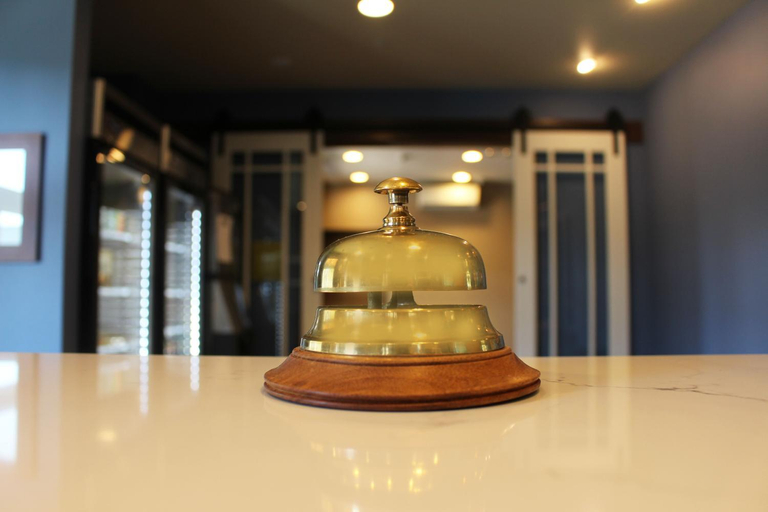 Others 5, Prairie Hotel, Thurston