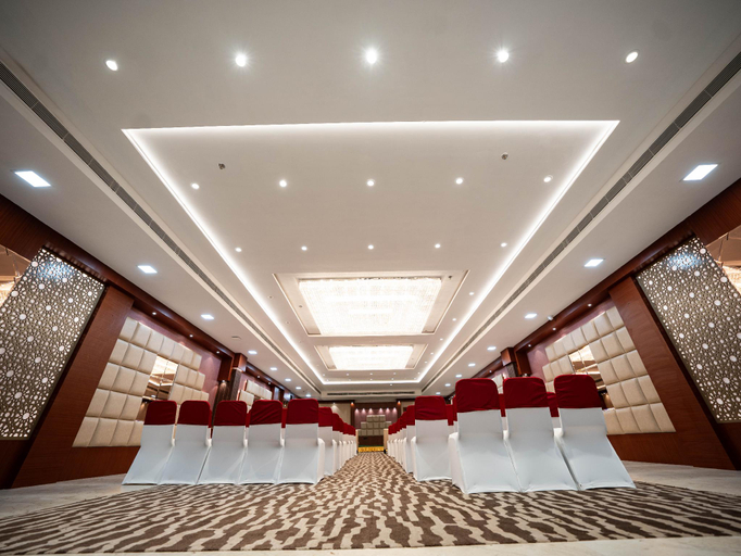 Others 4, Hotel VR Lux, Varanasi