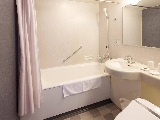 Bathroom 3