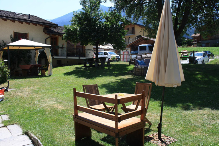 Others 4, La Petite Auberge, Entremont