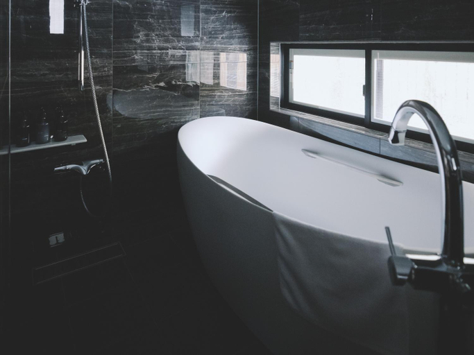 Bathroom 1, Premium villa glamping log cabin with stars and bonfire, Hokuto
