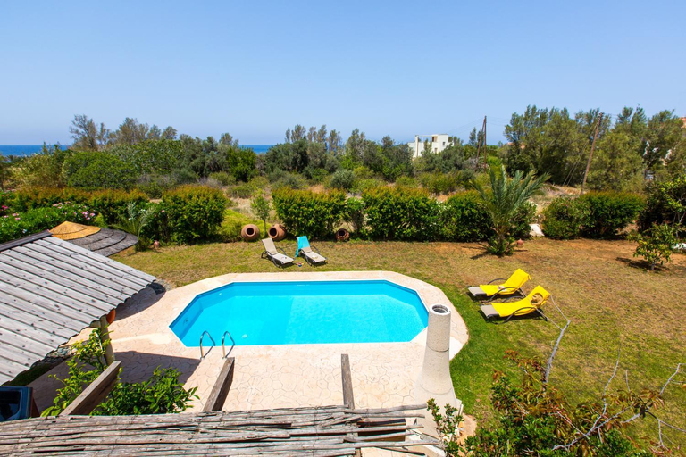 Others 3, Villa Pomos Med.