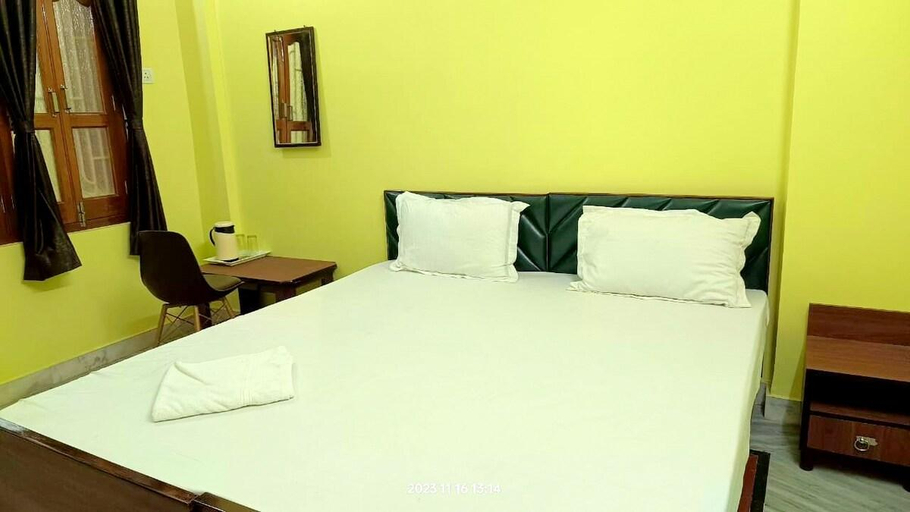 Bedroom 3, Shiv Shakti Paying Guest House, Varanasi