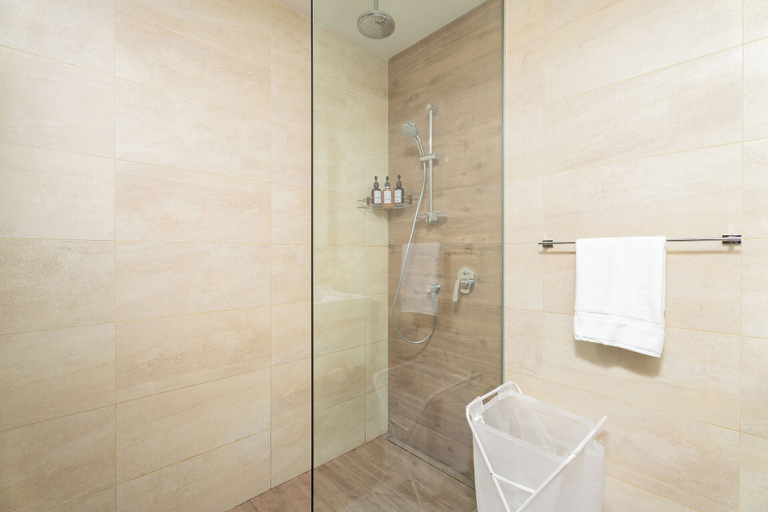 Bathroom 4, Nasma Holiday Homes - No. 9, Dubai