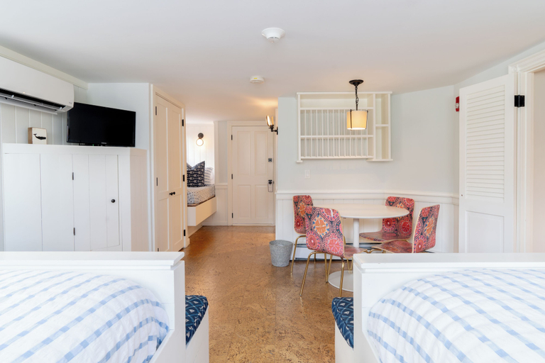 Bedroom 2, Centerboard, Nantucket