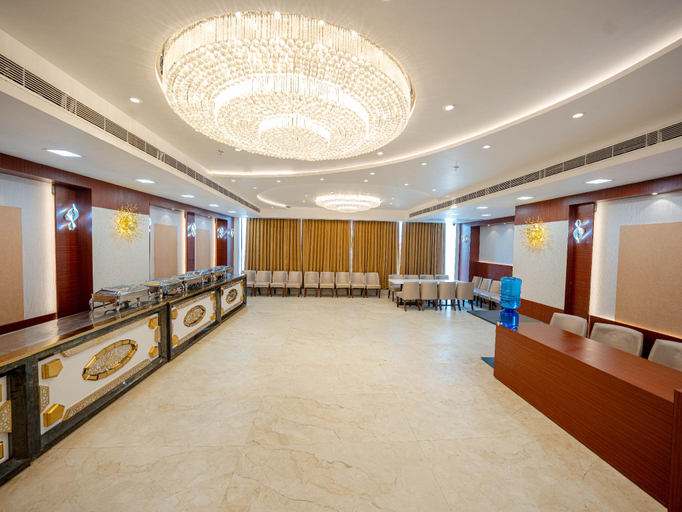Others 2, Hotel VR Lux, Varanasi