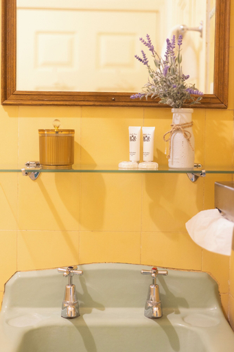Bathroom 6