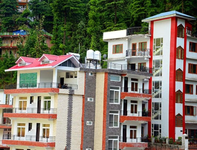 Exterior & Views