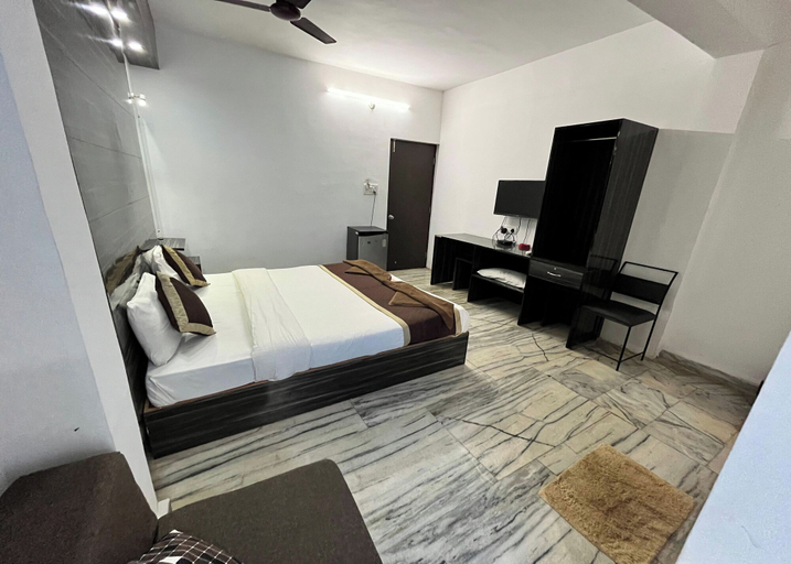 Bedroom 3, Hotel Bom Sucesso, Candolim Beach, North Goa