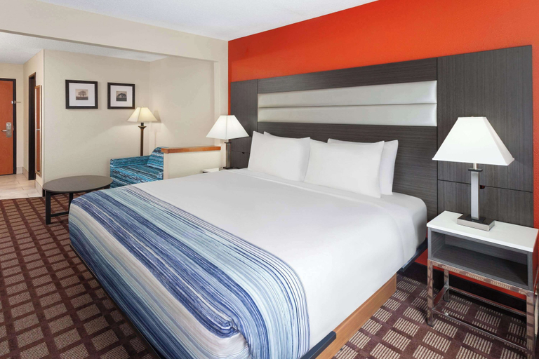 Bedroom 3, AmericInn by Wyndham Hudson, Saint Croix