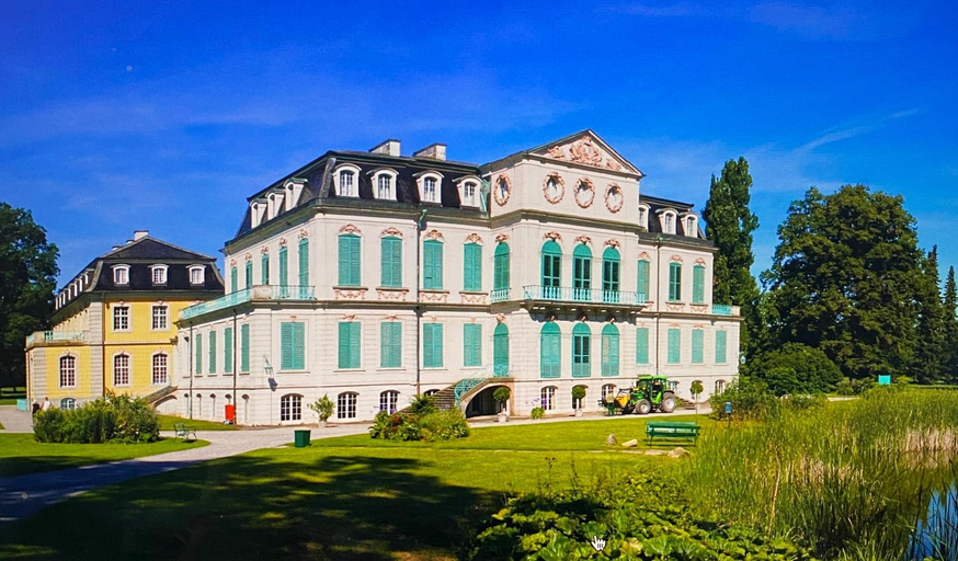 Exterior 4