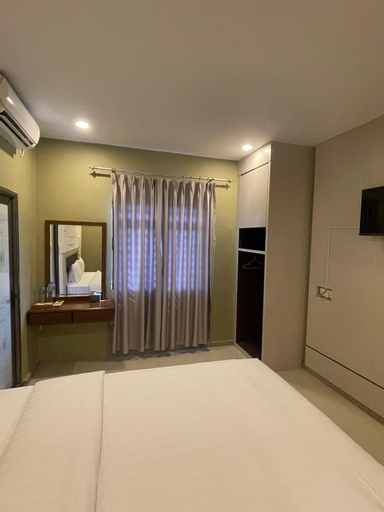 XTen Guest House - Tap to explore photos