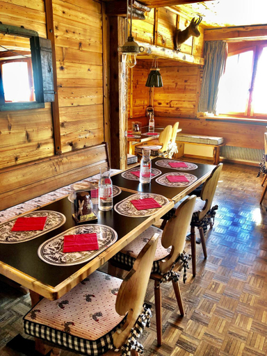 Others 3, Colorado Riders Chalet, Sierre