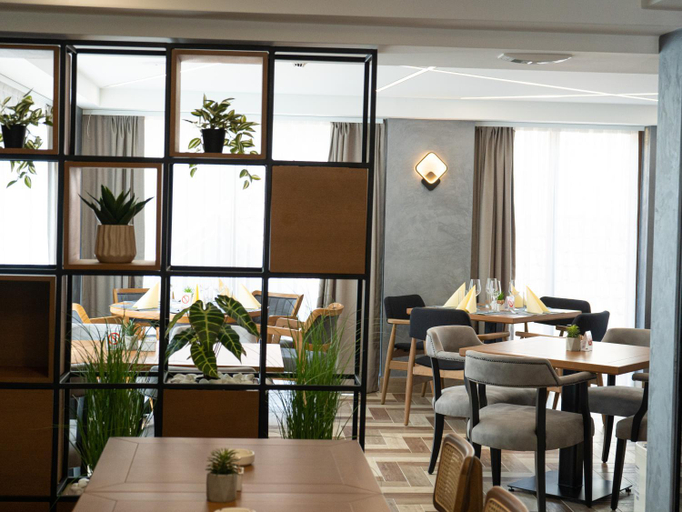 Food & Drinks 3, Hotel Lakeside, Čajetina