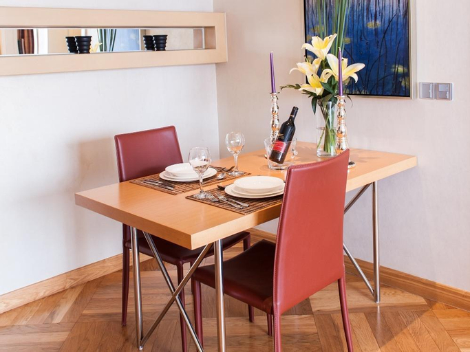Dining Room 15